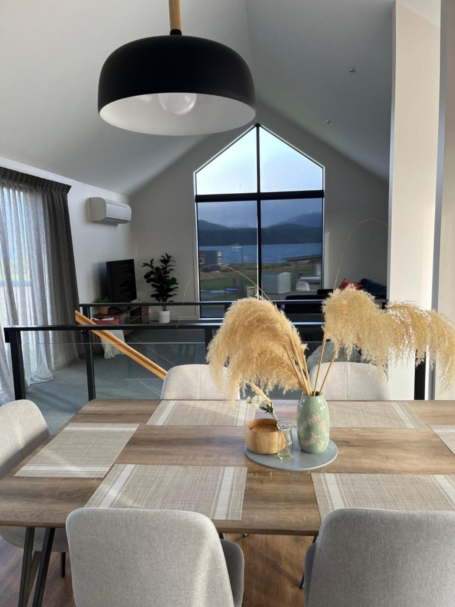 The Little Lake House Te Anau Exterior photo